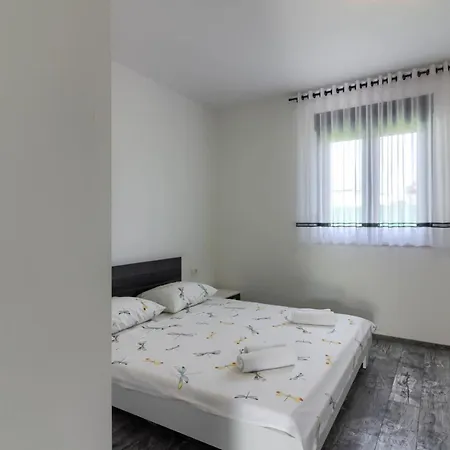 Beautiful Serenity With Private Pool * Gajana
