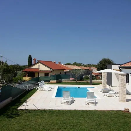 빌라 Beautiful Serenity With Private Pool *