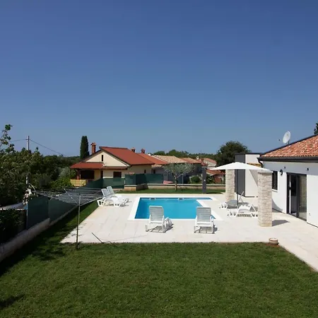 빌라 Beautiful Serenity With Private Pool