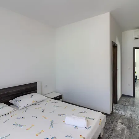 Beautiful Serenity With Private Pool Villa Gajana